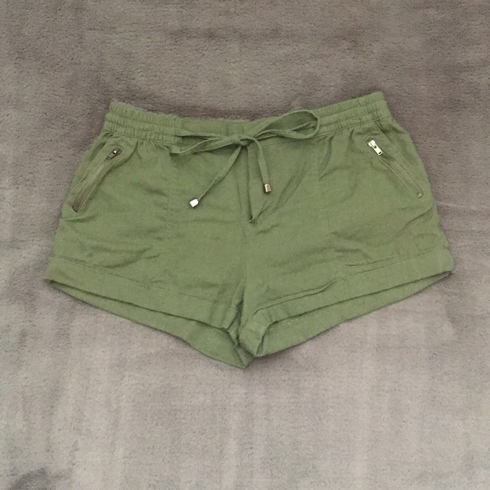 olive green drawstring shorts